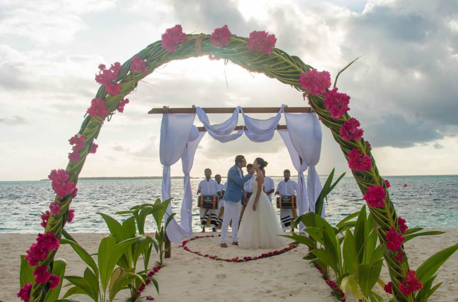 hideaway-maldives-wedding-1600x900_7_compressed-1030x579 Kopie